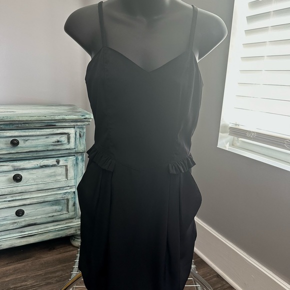 H&M Black Strappy Dress WITH POCKETS - Picture 2 of 9